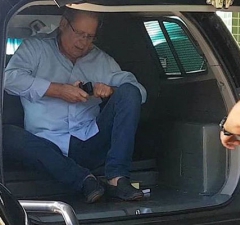 Corrupto Zé Dirceu deve começar a pagar pena pecuniária